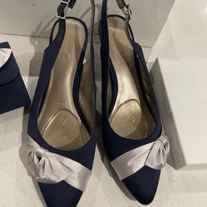 Elegant Navy and Silver Bow Slingback Heels